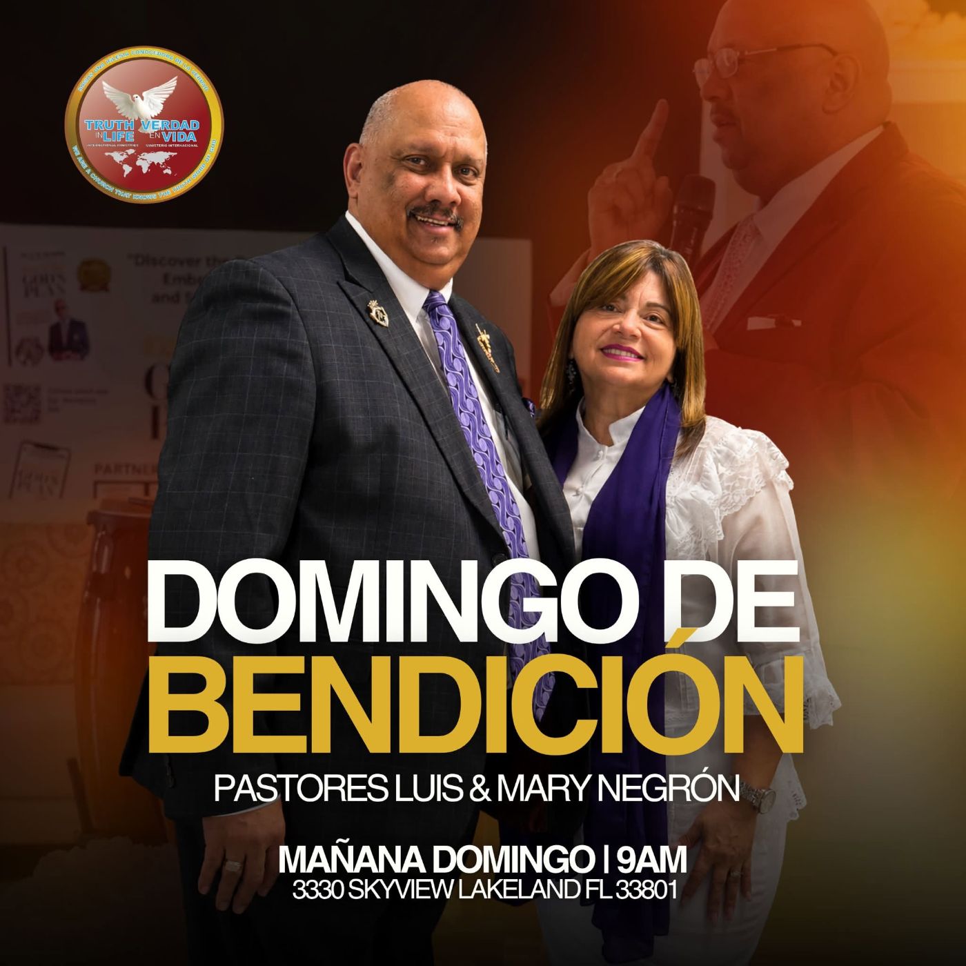 Pastores Luis and Mary Negrón at a Sunday service event in Lakeland, Florida